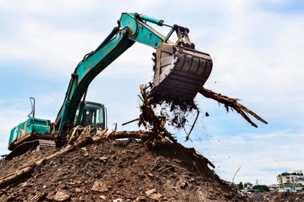 Baumaschinenindustrie auf dem Vormarsch, Baggermarkt erhält neue Wachstumsdynamik