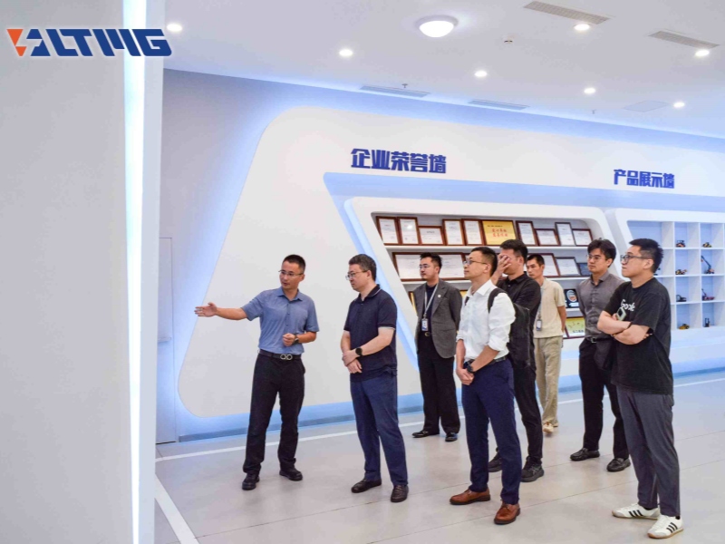 Tianhe District Deputy Head Yuan Xiaoyi Leads Delegation on a Visit to LTMG Group
