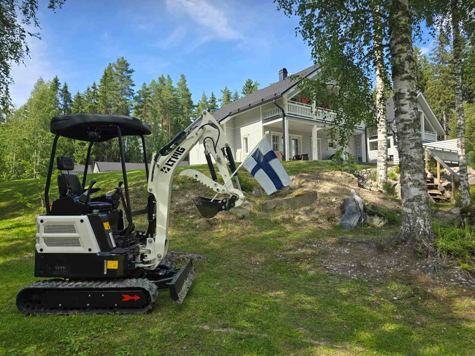 Feedback from a Finnish customer of the LTMG 2-ton mini excavator